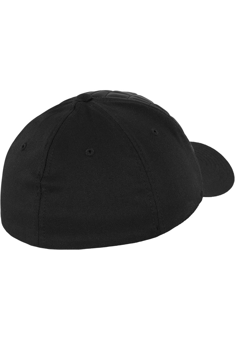Yupoong Diamond Quilted Flexfit Cap