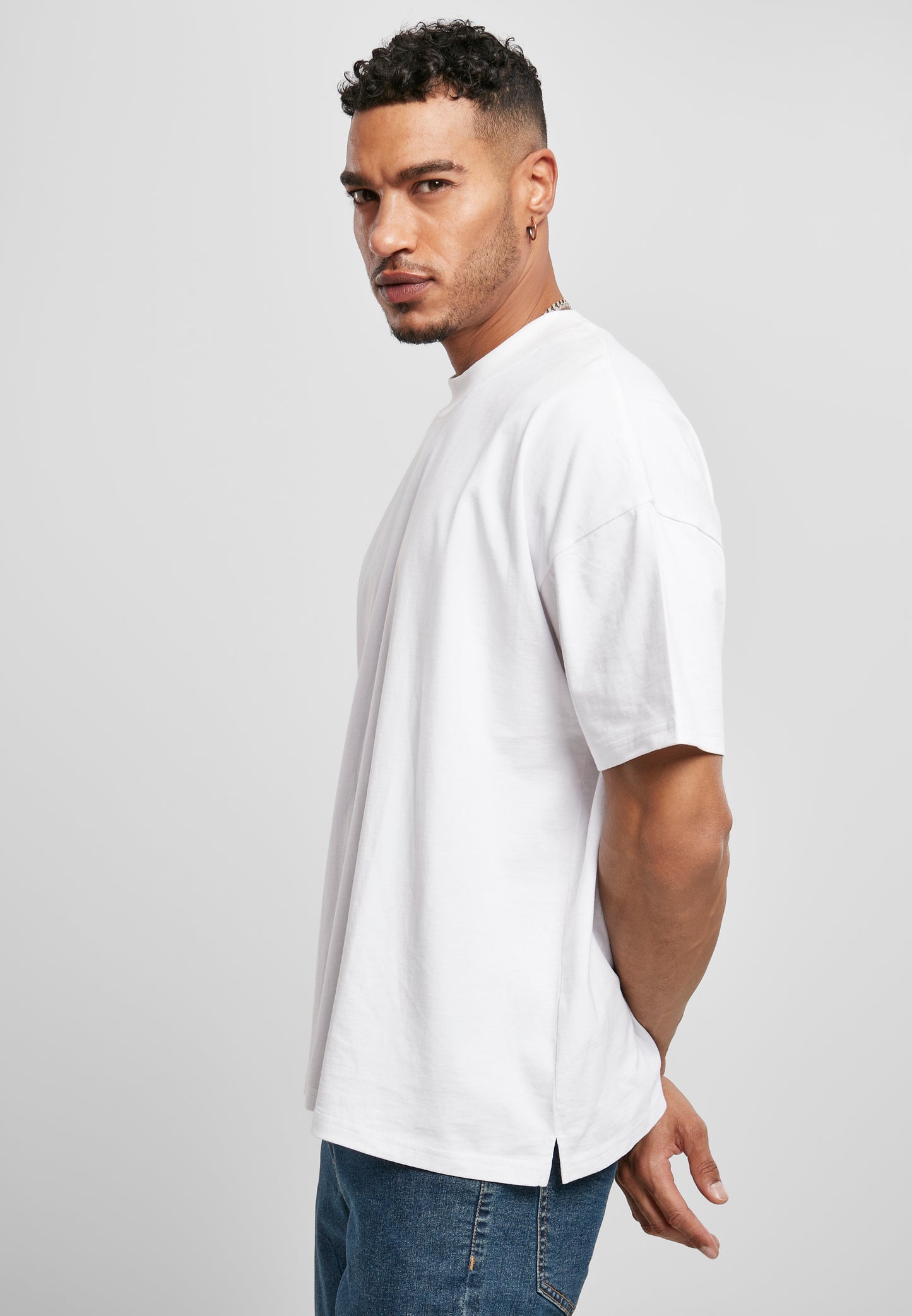 Urban Classics Oversized Mock Neck T-Shirt in Weiß