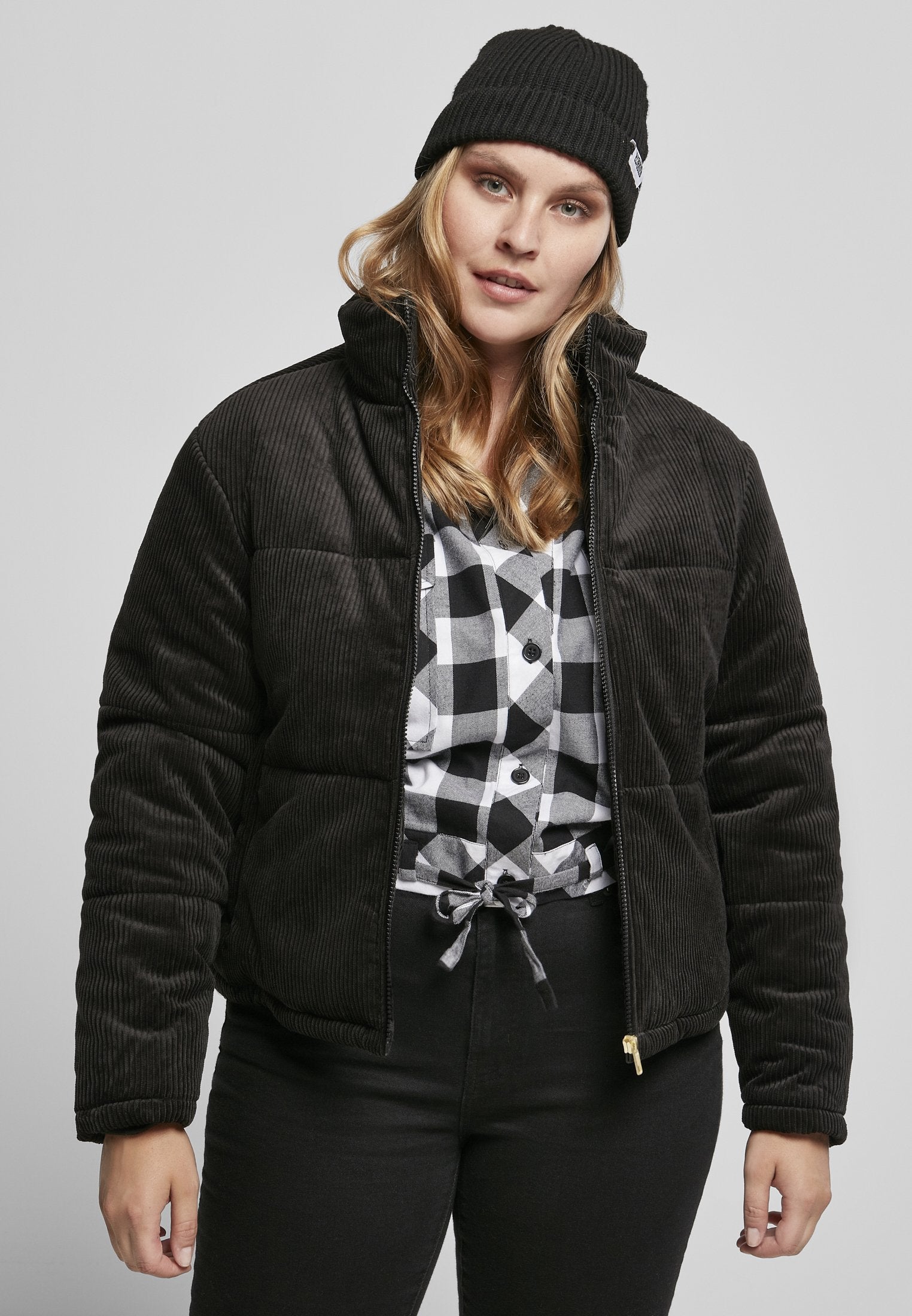 Urban Classics Damen Corduroy Puffer Jacke in Schwarz-Street-& Sportswear Aurich - Mäntel & Jacken